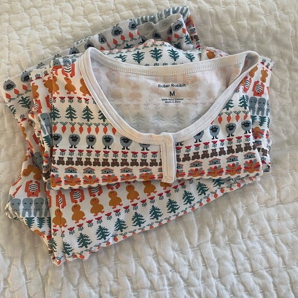 Roller rabbit pajamas - Picture 5 of 7